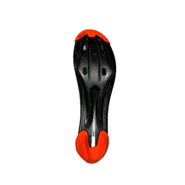 Giày sợi carbon