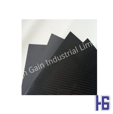 Những khía cạnh chính nào tập trung vào lợi thế về hiệu suất của tấm sợi carbon?