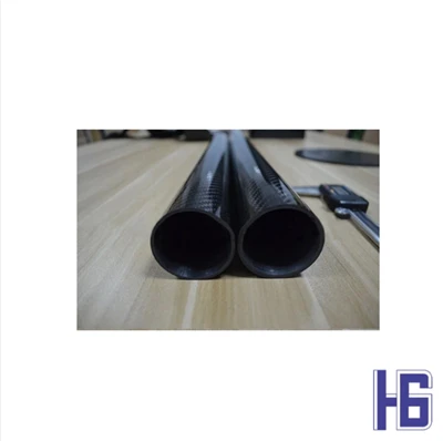 Diễn giải các điểm chính về sản phẩm sợi carbon sử dụng quy trình đúc thủ công.