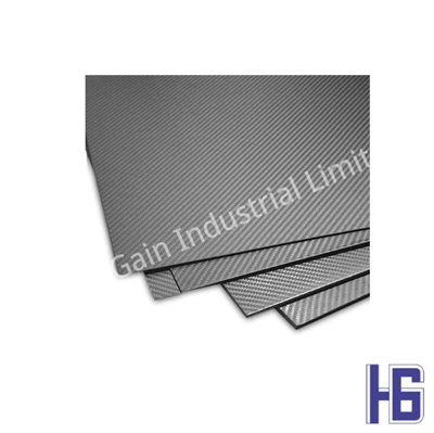 So sánh và sự khác biệt giữa tấm sợi carbon và tấm PVC